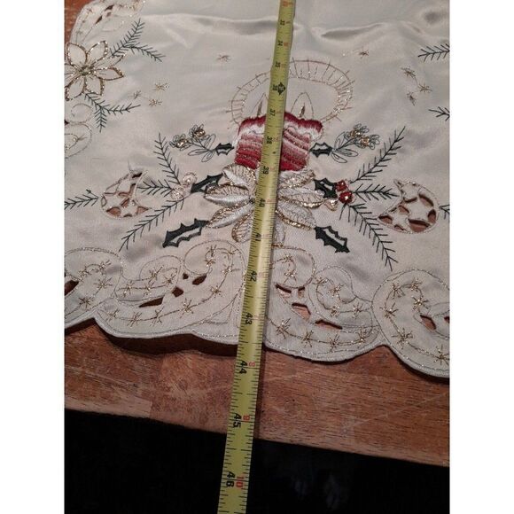 Vintage Christmas Linens Lot Table Runner Napkin Placemat 24 Pieces - Picture 3 of 13